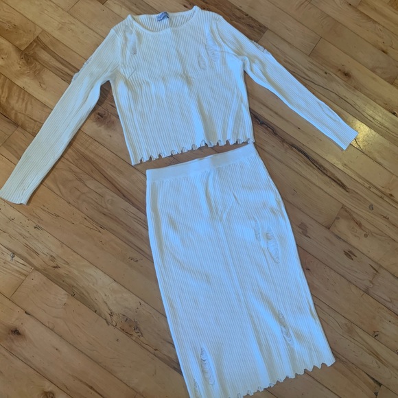 Fashion Nova  Ribbed Distressed Skirt Set White M - Picture 5 of 6